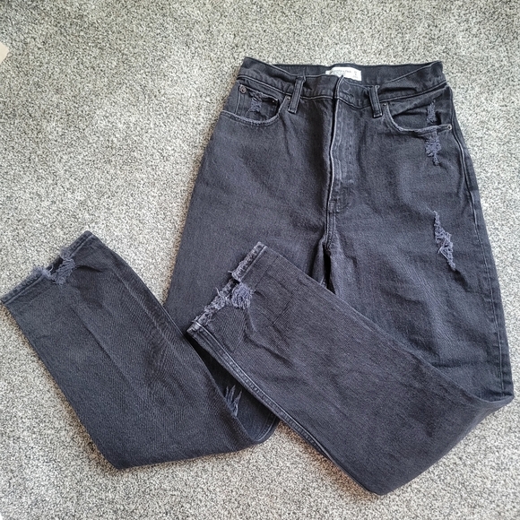 Abercrombie & Fitch 90's Straight Ultra High Rise Distressed Black Jeans Sz 4 - Picture 2 of 7